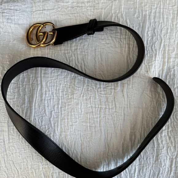 GUCCI LEATHER BELT WITH DOUBLE G BUCKLE